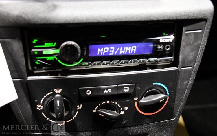 CITROEN C4 1.6 VTI 120 CONFORT BLEU AR-312-AW