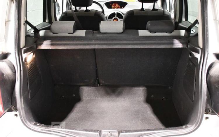 RENAULT MODUS GRIS AV-181-FB