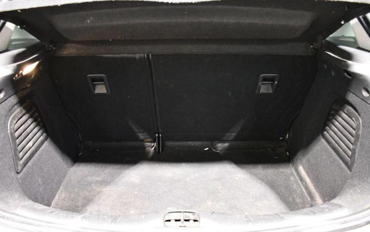 CITROEN C3 1,6 HDI90 EXCLUSIVE GRIS AV-573-AK