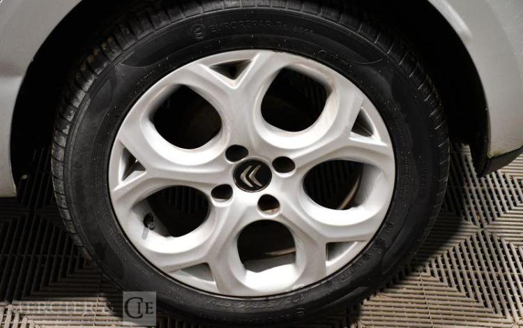 CITROEN C3 1,6 HDI90 EXCLUSIVE GRIS AV-573-AK