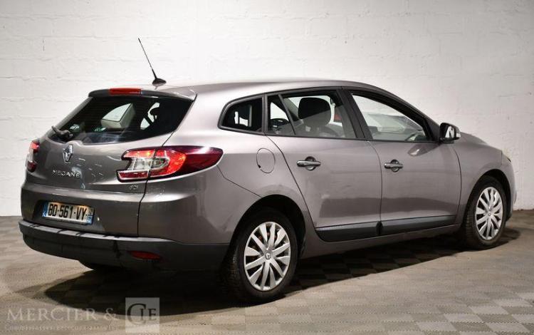 RENAULT MEGANE ESTATE 1.9 DCI 130 CARMINAT GRIS BD-561-VY