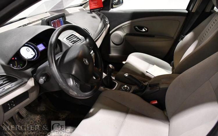RENAULT MEGANE ESTATE 1.9 DCI 130 CARMINAT GRIS BD-561-VY