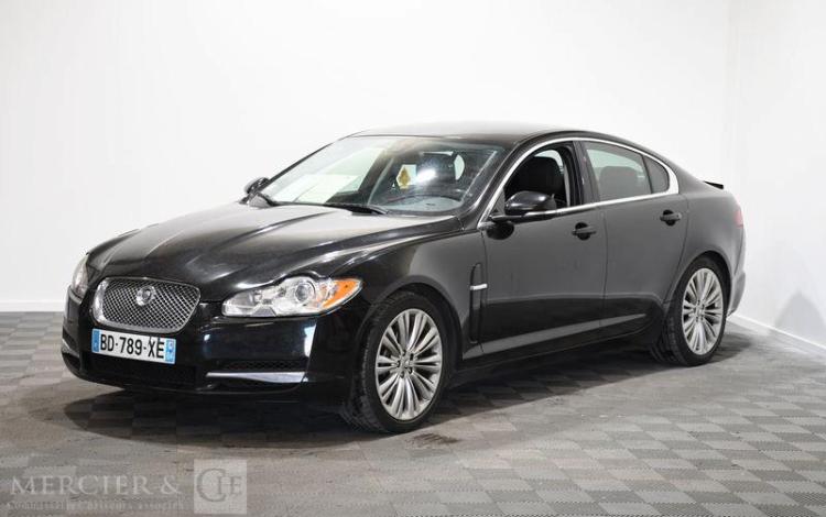 JAGUAR XF 3,0 D 240CH LUXURY PREMIUM BVA NOIR BD-789-XE