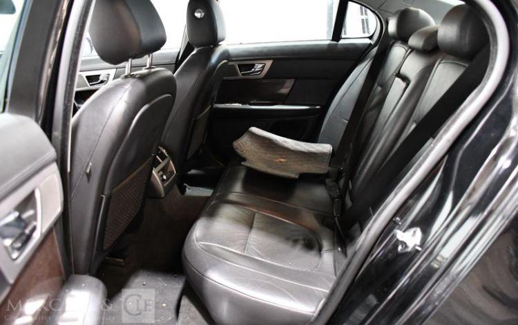 JAGUAR XF 3,0 D 240CH LUXURY PREMIUM BVA NOIR BD-789-XE