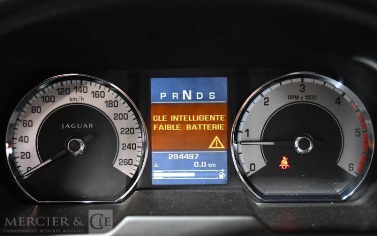 JAGUAR XF 3,0 D 240CH LUXURY PREMIUM BVA NOIR BD-789-XE