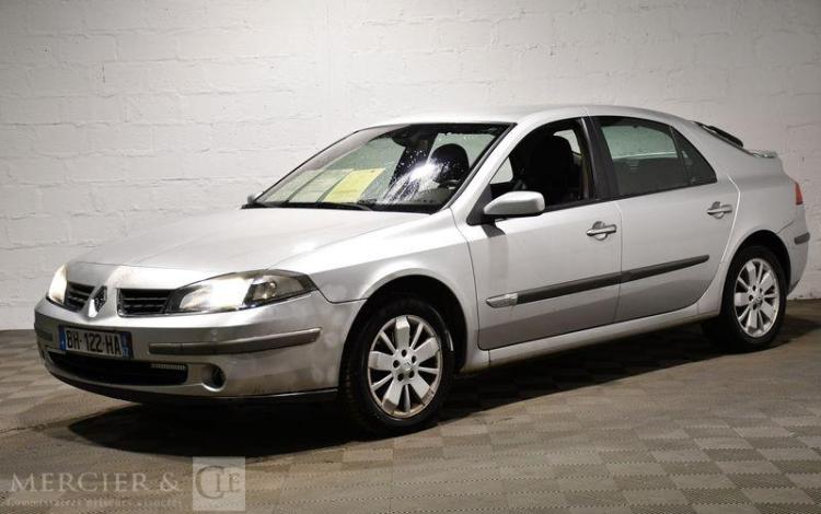 RENAULT LAGUNA 1,9 DCI120 DYNAMIQUE GRIS BH-122-HA