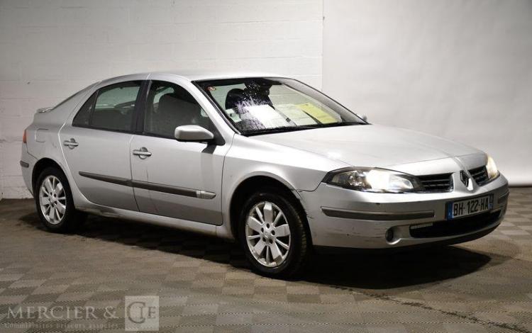 RENAULT LAGUNA 1,9 DCI120 DYNAMIQUE GRIS BH-122-HA