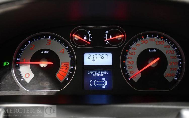 RENAULT LAGUNA 1,9 DCI120 DYNAMIQUE GRIS BH-122-HA