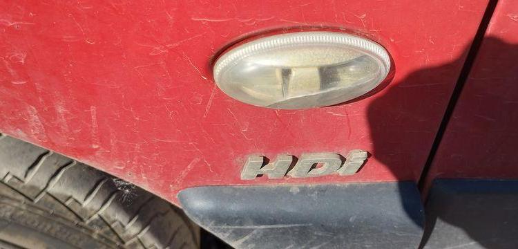 PEUGEOT PARTNER UTILITAIRE 1.6 HDI FOURGON 75 CV – DIESEL – 115551 KMS – ANNEE 2006 BORDEAUX BH-578-MR