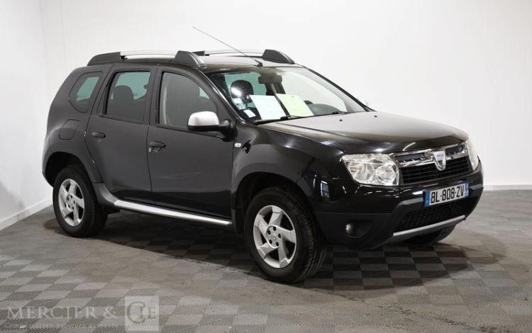 DACIA DUSTER NOIR BL-808-ZV