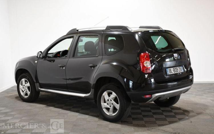 DACIA DUSTER NOIR BL-808-ZV