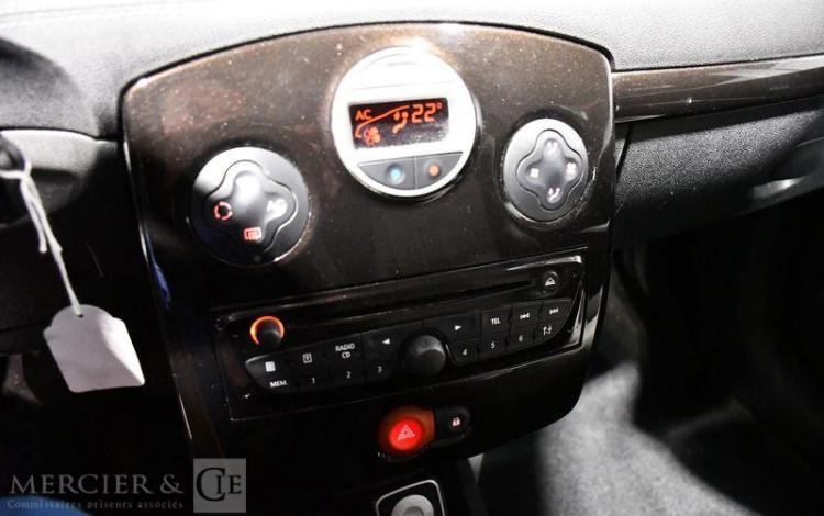 RENAULT CLIO ESTATE 1,5 DCI 105 XV DE FRANCE NOIR BM-720-LP