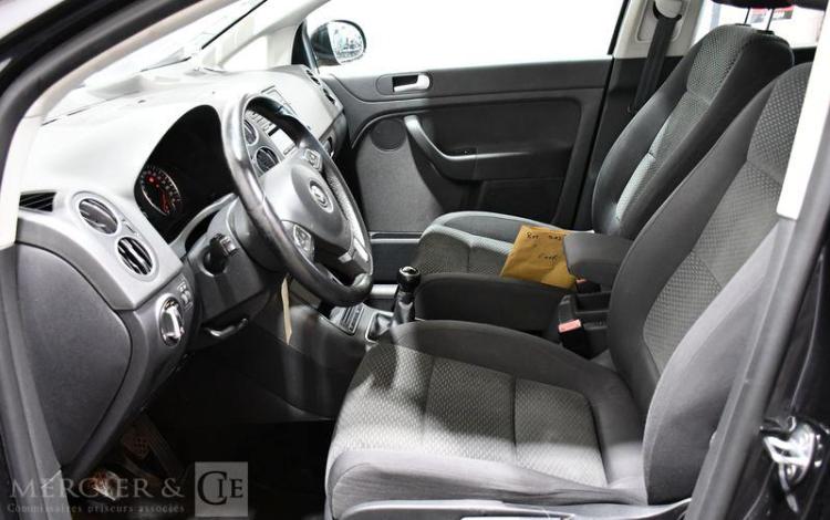VOLKSWAGEN GOLF PLUS NOIR BM-913-GX