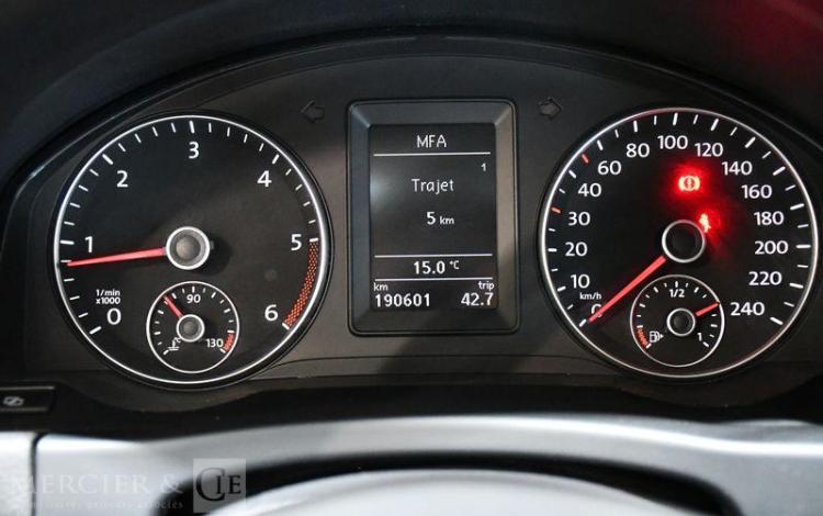 VOLKSWAGEN GOLF PLUS NOIR BM-913-GX