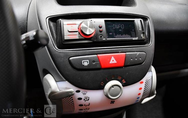 CITROEN C1 1,0 70 ATTRACTION ROUGE BQ-164-RC