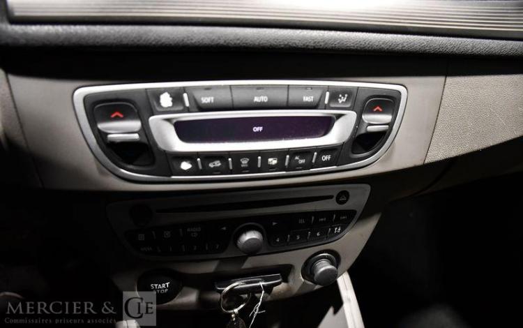 RENAULT MEGANE 1,5 DCI 90CH CARMINAT GRIS BQ-815-WN