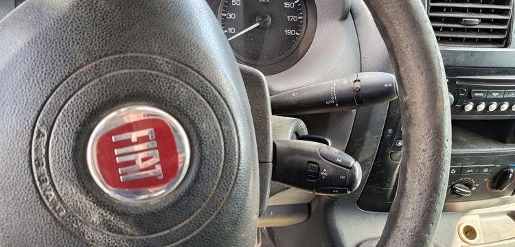 FIAT SCUDO 2 VUL 2,0 MJTD 16V FOURGON COURT 120 CV – DIESEL – 232518 KMS – ANNEE 2011 BLANC BS-104-MK