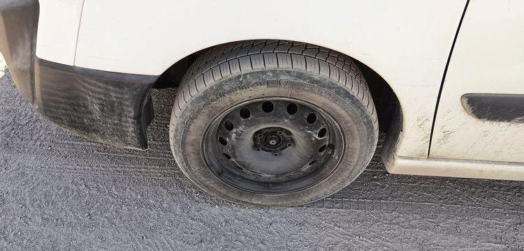 FIAT SCUDO 2 VUL 2,0 MJTD 16V FOURGON COURT 120 CV – DIESEL – 232518 KMS – ANNEE 2011 BLANC BS-104-MK