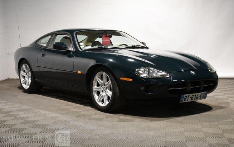 JAGUAR XK8 COUPE 4,0 VERT BT-614-ES