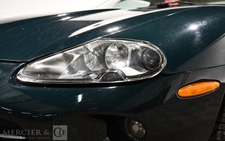 JAGUAR XK8 COUPE 4,0 VERT BT-614-ES