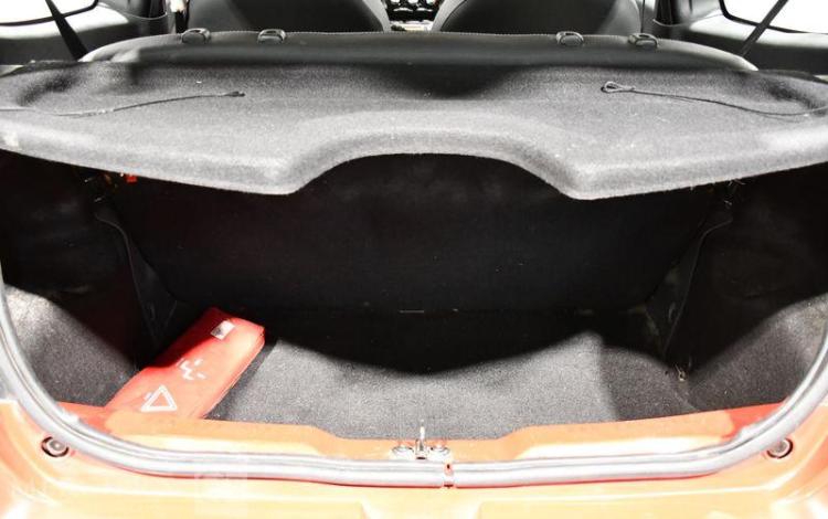 RENAULT TWINGO 1,2 75CH AUTHENTIQUE ROUGE BX-380-YM