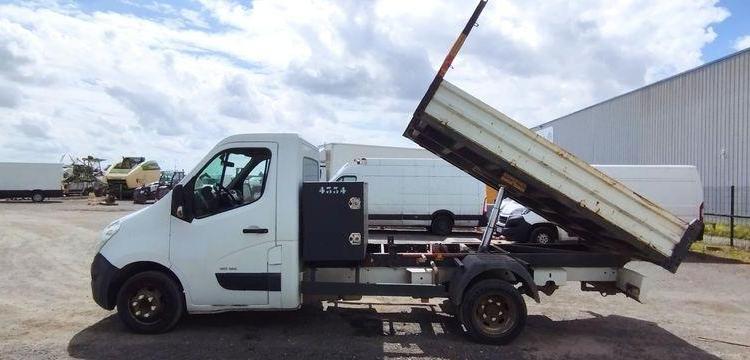 RENAULT Master 3 L2 R3500 RJ 2,3DCI 160V FAP 125CV BENNE AVEC COFFRE ACIER DIESEL BLANC CD-414-DV