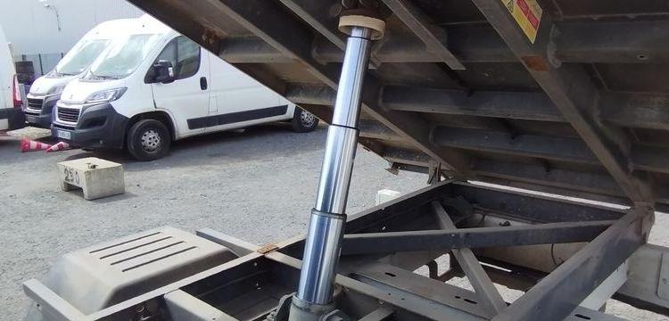 RENAULT Master 3 L2 R3500 RJ 2,3DCI 160V FAP 125CV BENNE AVEC COFFRE ACIER DIESEL BLANC CD-414-DV