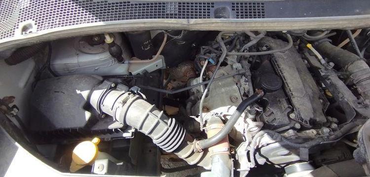 RENAULT Master 3 L2 R3500 RJ 2,3DCI 160V FAP 125CV BENNE AVEC COFFRE ACIER DIESEL BLANC CD-414-DV