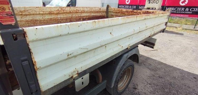 RENAULT Master 3 L2 R3500 RJ 2,3DCI 160V FAP 125CV BENNE AVEC COFFRE ACIER DIESEL BLANC CD-414-DV