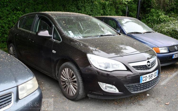 OPEL ASTRA 1,7 CDTI 110CH ECOFLEX CONNECT PACK S&S NOIR CD-581-GD