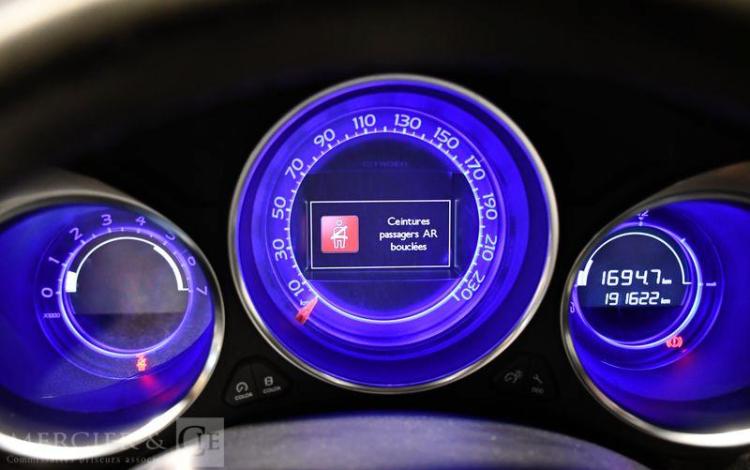 CITROEN DS4 2,0 HDI 165CH SPORT CHIC GRIS CF-508-TK