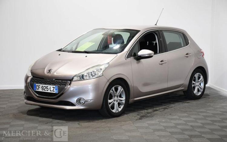 PEUGEOT 208 BEIGE CF-925-LZ