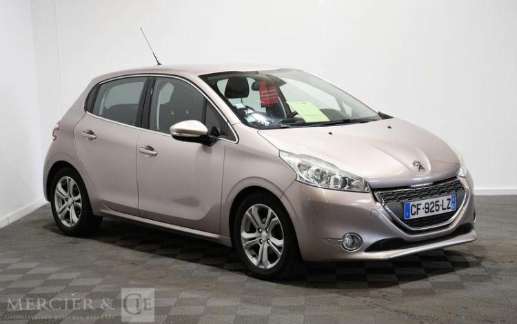 PEUGEOT 208 BEIGE CF-925-LZ