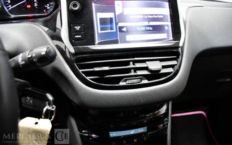 PEUGEOT 208 BEIGE CF-925-LZ