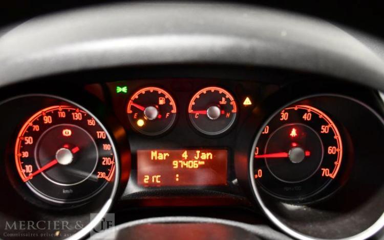 FIAT GDE PUNTO 1,3 MJT GRIS CG-762-EK