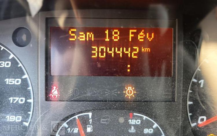 IVECO DAILY V 35S13 2,3LD DPF BVM6 126 CV BACHE AVEC HAYON ANTEO – DIESEL – 304442 KMS BLANC CH-128-AH