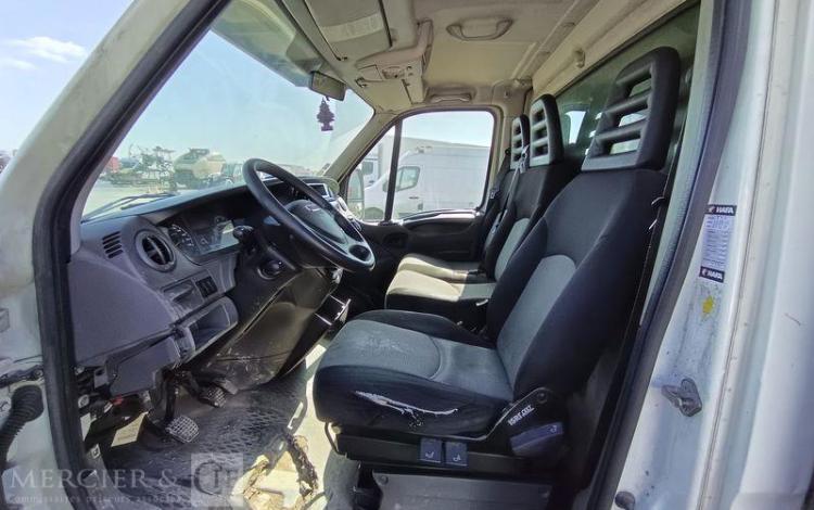 IVECO DAILY V 35S13 2,3LD DPF BVM6 126 CV BACHE AVEC HAYON ANTEO – DIESEL – 304442 KMS BLANC CH-128-AH