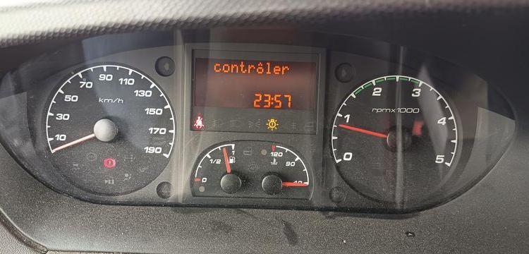 IVECO DAILY V 35S13 2,3LD DPF BVM6 126 CV BACHE AVEC HAYON ANTEO – DIESEL – 304442 KMS BLANC CH-128-AH