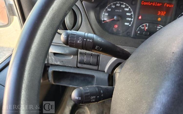 IVECO DAILY V 35S13 2,3LD DPF BVM6 126 CV BACHE AVEC HAYON ANTEO – DIESEL – 304442 KMS BLANC CH-128-AH