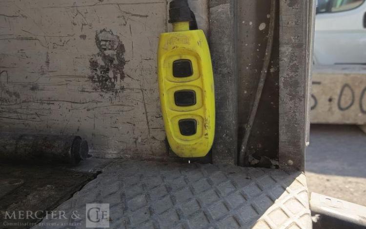 IVECO DAILY V 35S13 2,3LD DPF BVM6 126 CV BACHE AVEC HAYON ANTEO – DIESEL – 304442 KMS BLANC CH-128-AH