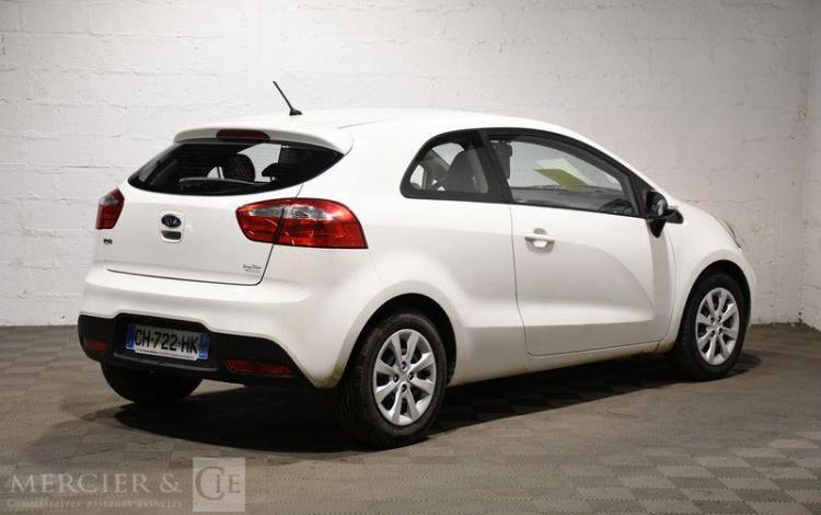 KIA RIO 1.2 85 ACTIVE BLANC CH-722-HK