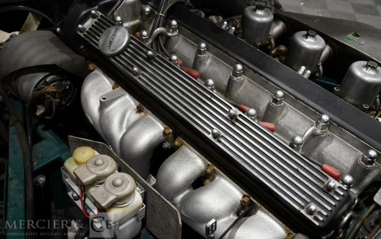 JAGUAR E-TYPE CABRIOLET 4.2 VERT CK-781-DQ