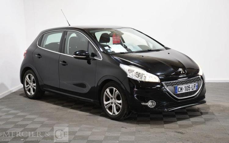 PEUGEOT 208 1,6 E-HDI 90 ALLURE NOIR CM-105-LF