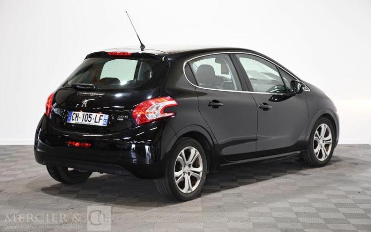 PEUGEOT 208 1,6 E-HDI 90 ALLURE NOIR CM-105-LF