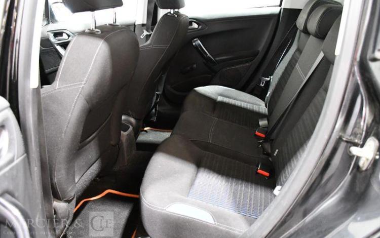 PEUGEOT 208 1,6 E-HDI 90 ALLURE NOIR CM-105-LF