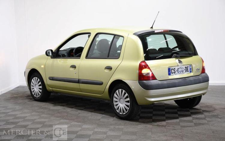 RENAULT CLIO VERT CS-039-DE