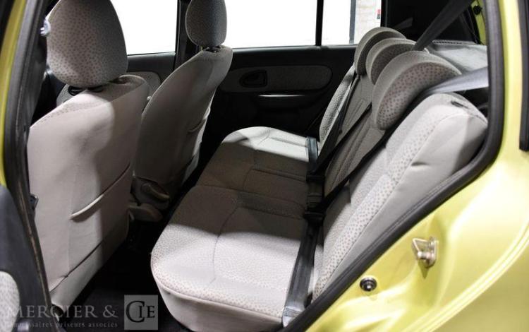 RENAULT CLIO VERT CS-039-DE