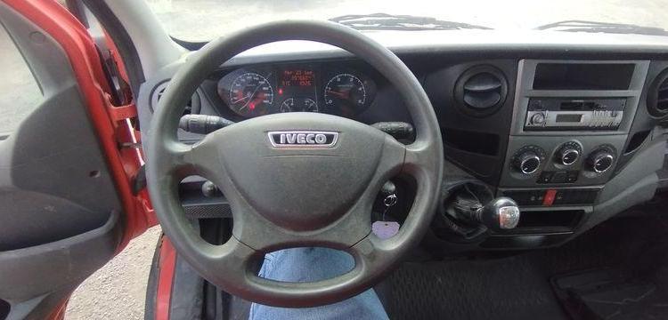 IVECO 35C13 BENNE AVEC COFFRE ACIER DIESEL – 207660 KMS – ANNEE 2013 ROUGE CS-903-GL