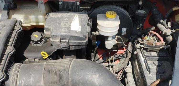 IVECO 35C13 BENNE AVEC COFFRE ACIER DIESEL – 207660 KMS – ANNEE 2013 ROUGE CS-903-GL
