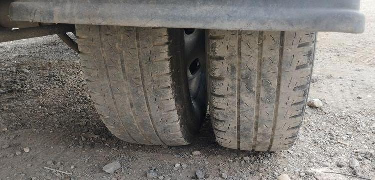 IVECO 35C13 BENNE AVEC COFFRE ACIER DIESEL – 207660 KMS – ANNEE 2013 ROUGE CS-903-GL